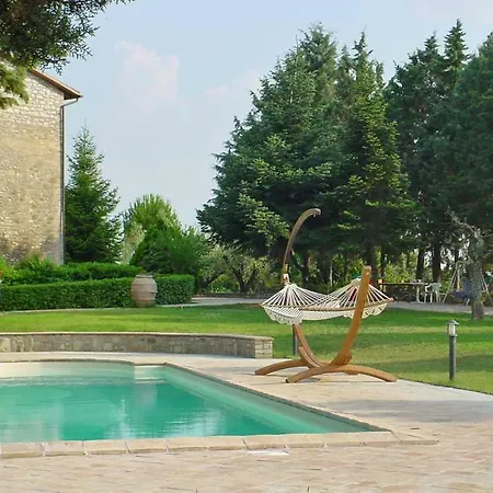 Perugia Sleeps 3 Air Con T241611 Lejlighed *