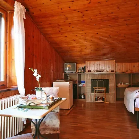 Perugia Sleeps 3 Air Con T241611 דירה *